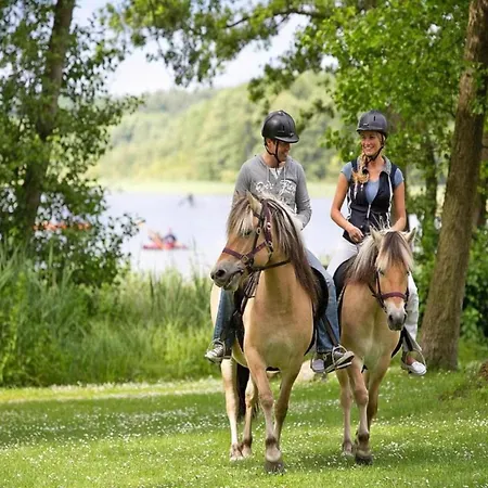 Mit Sauna Im Mirow Semesterbostad *