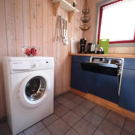 Semesterbostad Mit Sauna Im Mirow *